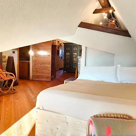 Hostdomus - Weekend Apartman *